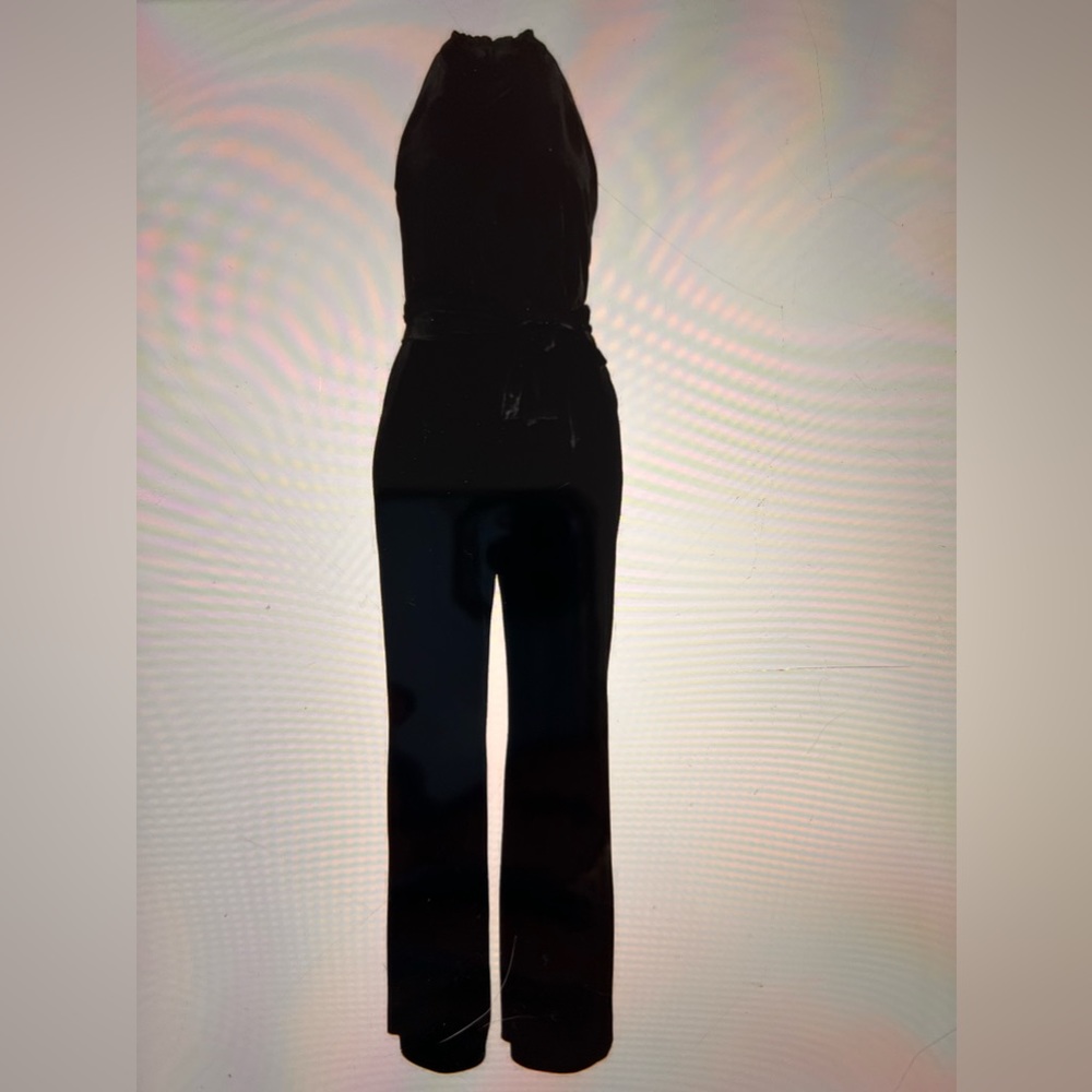 VINCE CAMUTO Black Ruffle Neck velvet High Neck Jumpsuit
